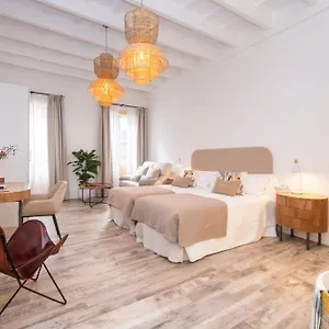 4* Hotel Encant De Boutique